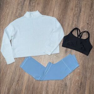 EUC Lululemon Blue/Black Bundle. Size 8